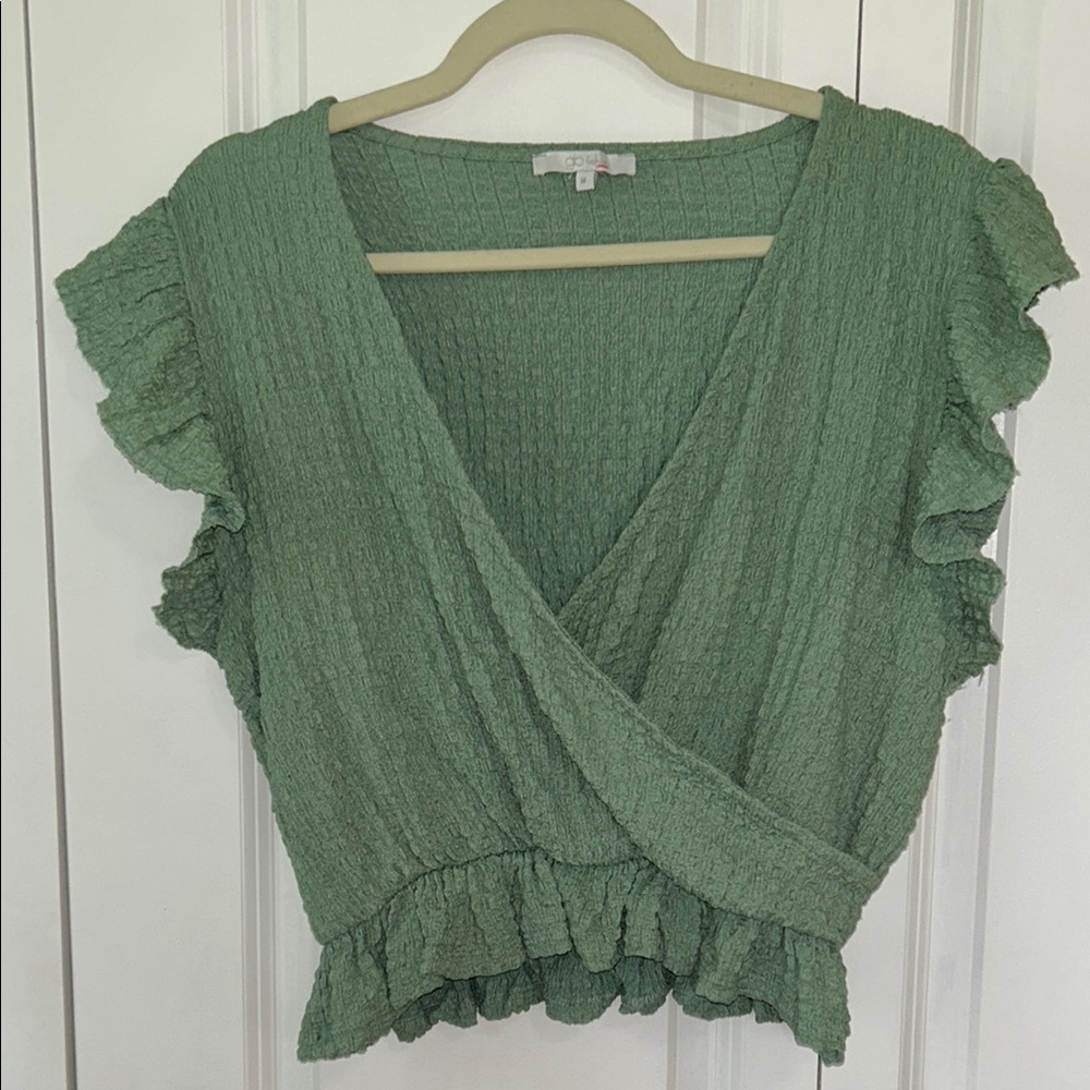Ruffle Sleeve shirt